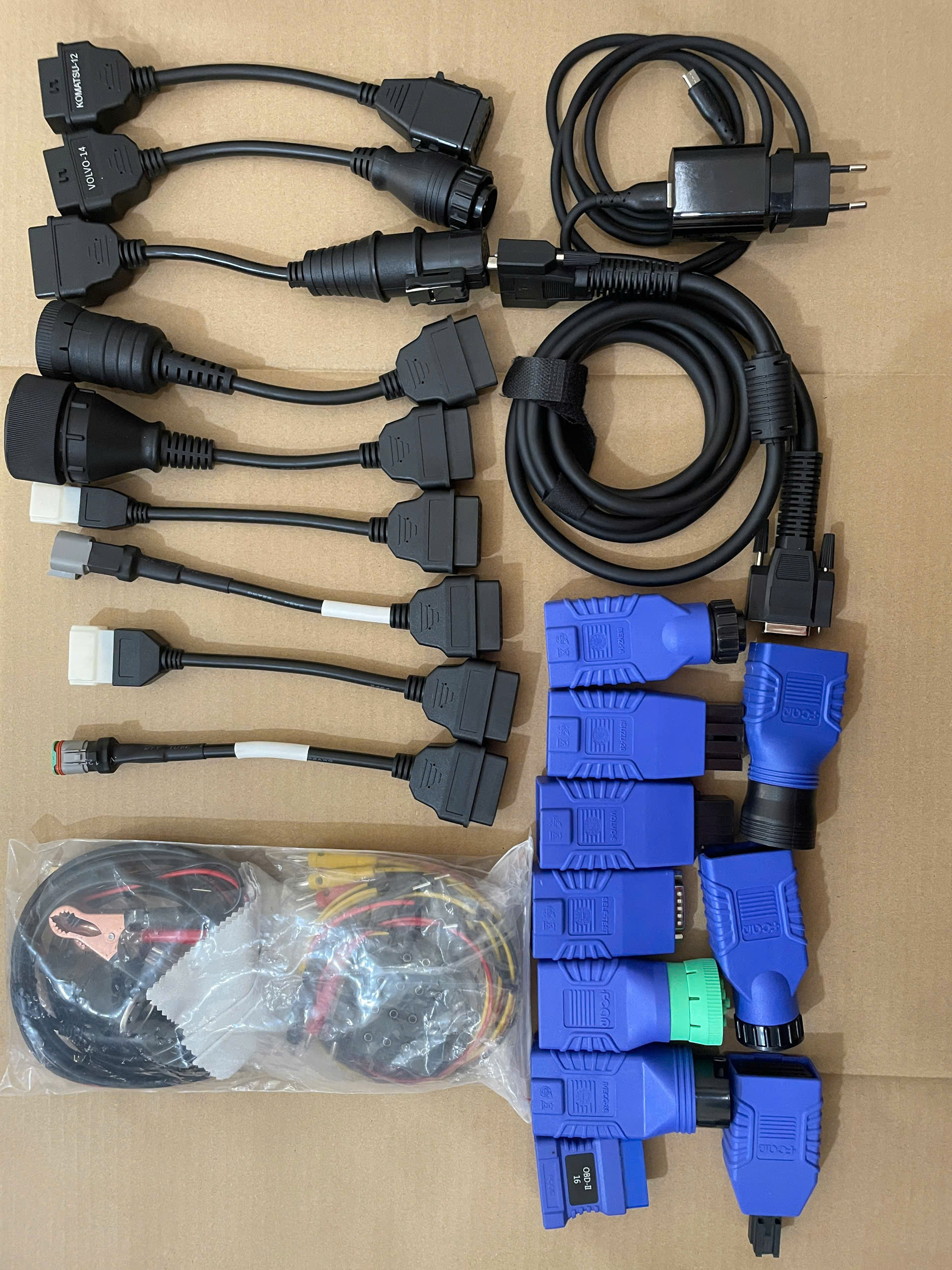 z6875283374316_6816f8a61837262e80f1cec102133c67 FCAR E91 – Thiết bị chẩn đoán đa năng cho xe tải và máy công trình 5